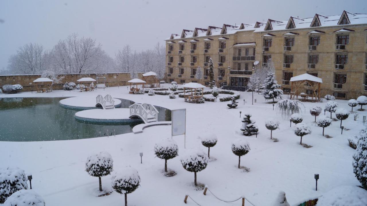 Gabala Yeddi Gozel Hotel エクステリア 写真