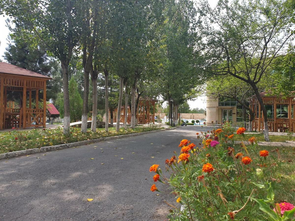 Gabala Yeddi Gozel Hotel エクステリア 写真